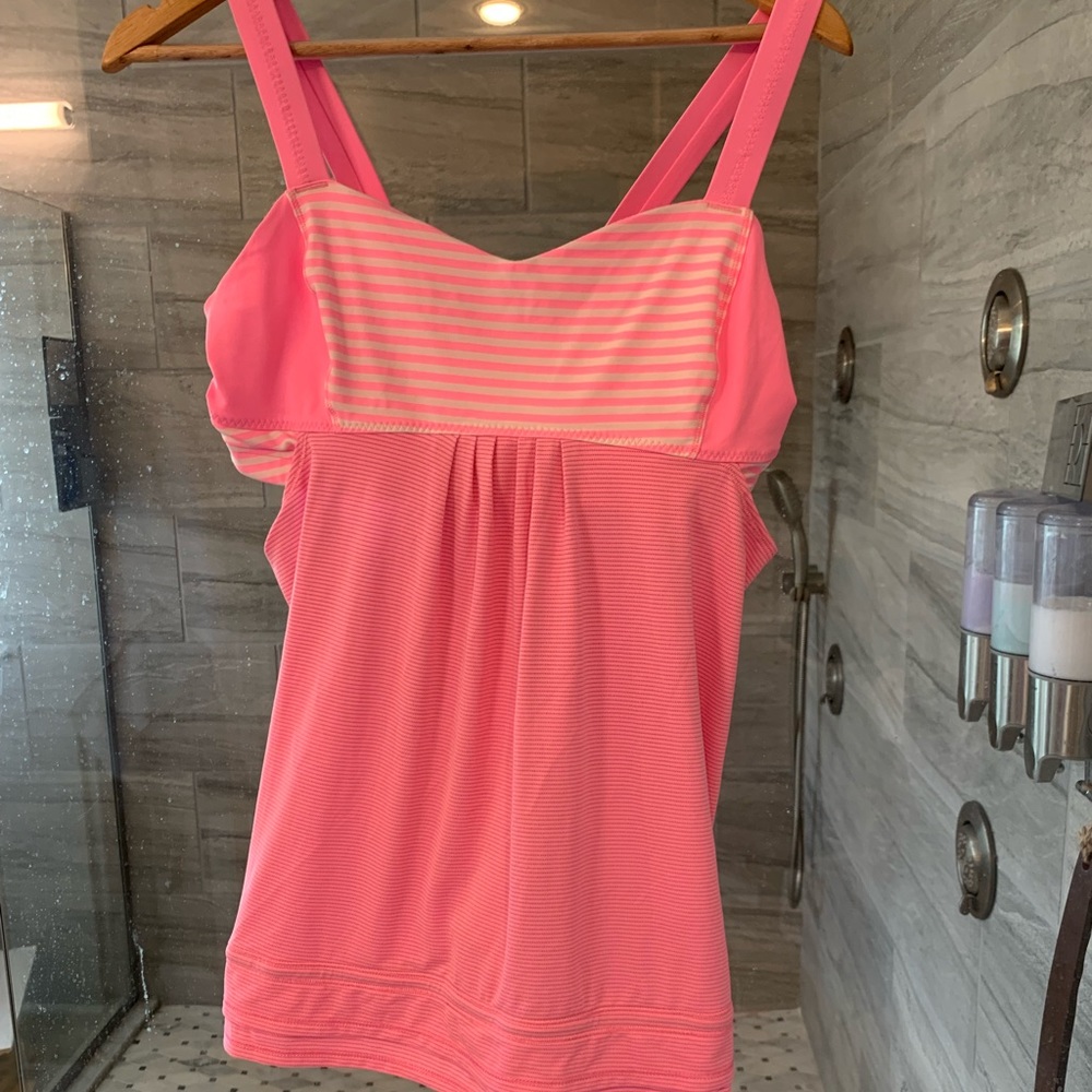 NWOT Lululemon Back on Track Tank